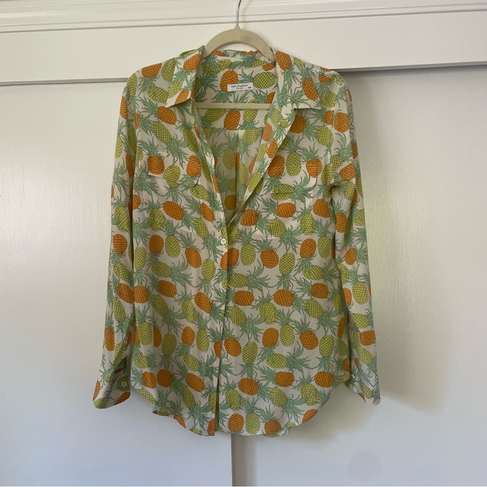 Equipment Button Up Pineapple Shirt, 100% silk, sz M